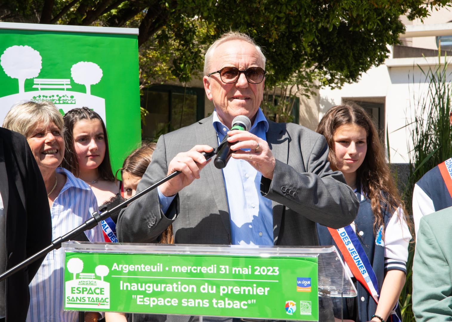Argenteuil déploie le premier « Espace sans tabac » dans le parc de l