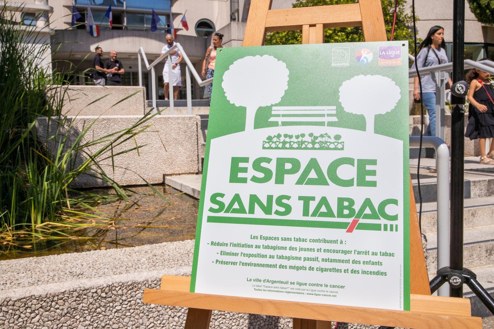 Argenteuil déploie le premier « Espace sans tabac » dans le parc de l